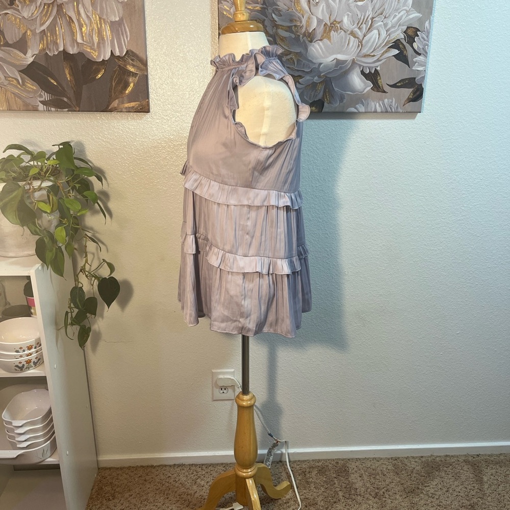 💐HP💐 Anthropologie Lavender Tiered Ruffle Sleeveless Blouse Top Size -XS - Picture 4 of 8